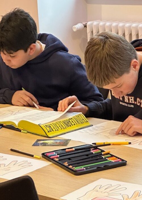 Karmel jeugdkoor en catechese